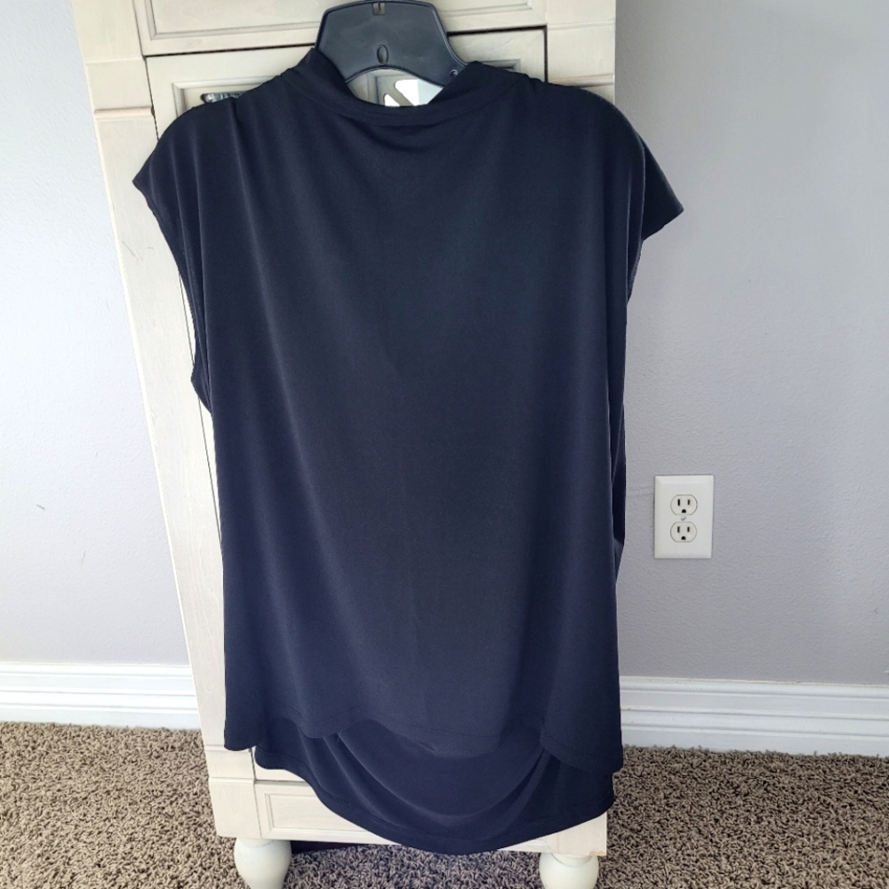 Worthington basic black dressy top w/ side ruching, draping scoop neck size 3X - Picture 3 of 6